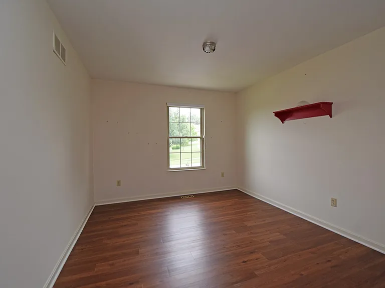 6490 Glenarbor Dr — Photo 24