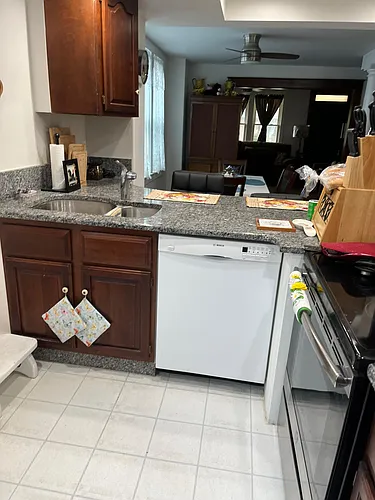 38 E Main St Photo 1