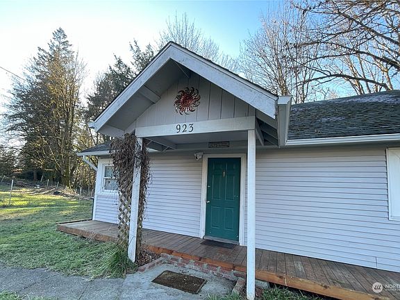 3rd image of 923 Moreland Avenue
