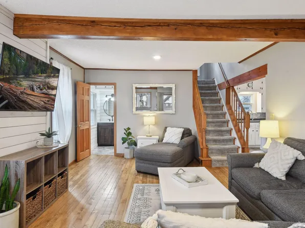 232 S Spruce St, Waconia, MN 55387