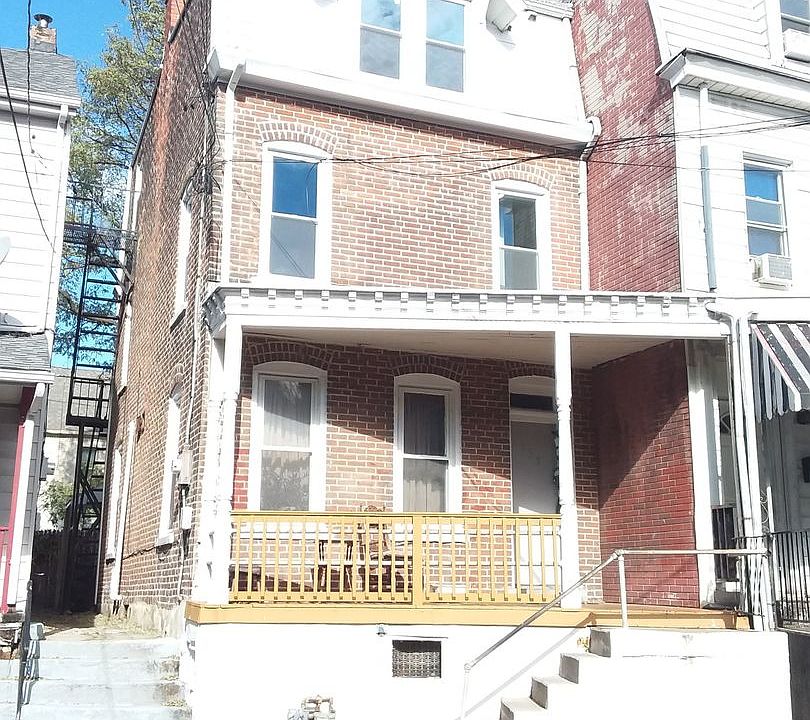 1st image of 935 Jackson St APT 1