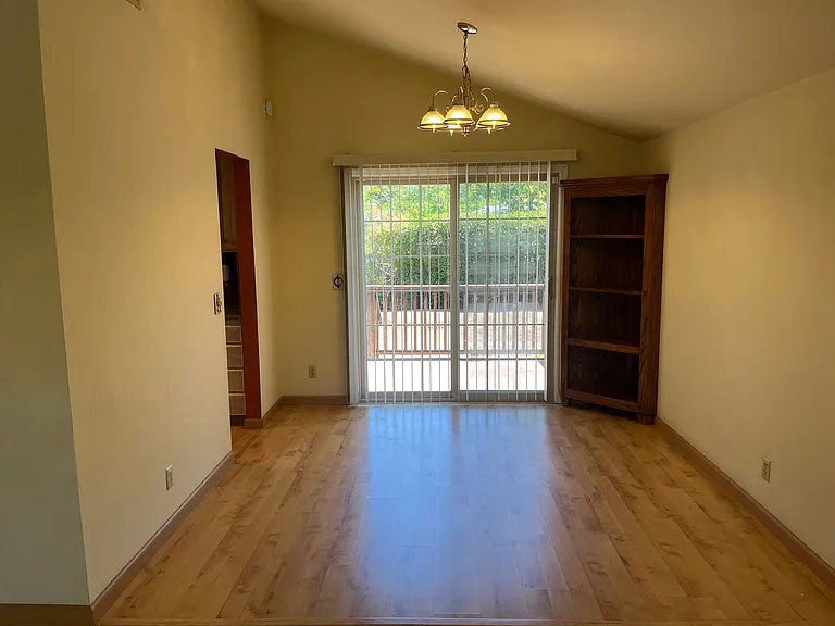 14927 Herchell Dr — Photo 8