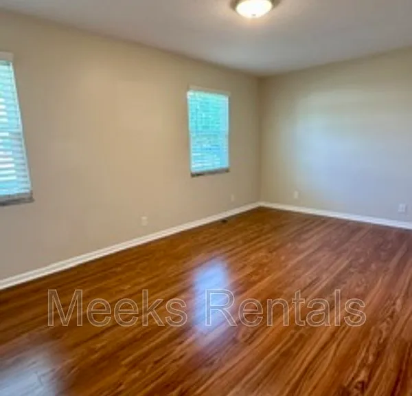 10 Hawthorne St — Photo 10