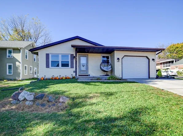 400 Market St, Deforest, WI 53532