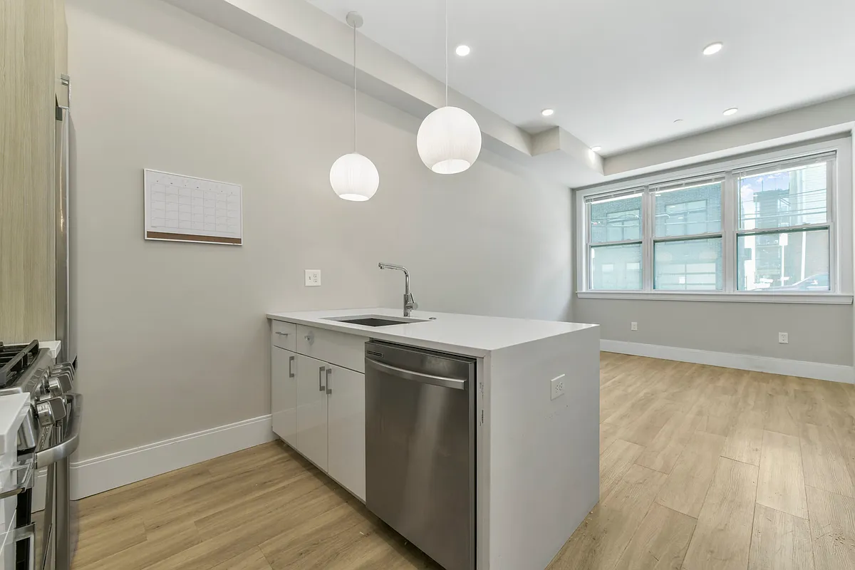 Building Photo - 66 Lubec St #1