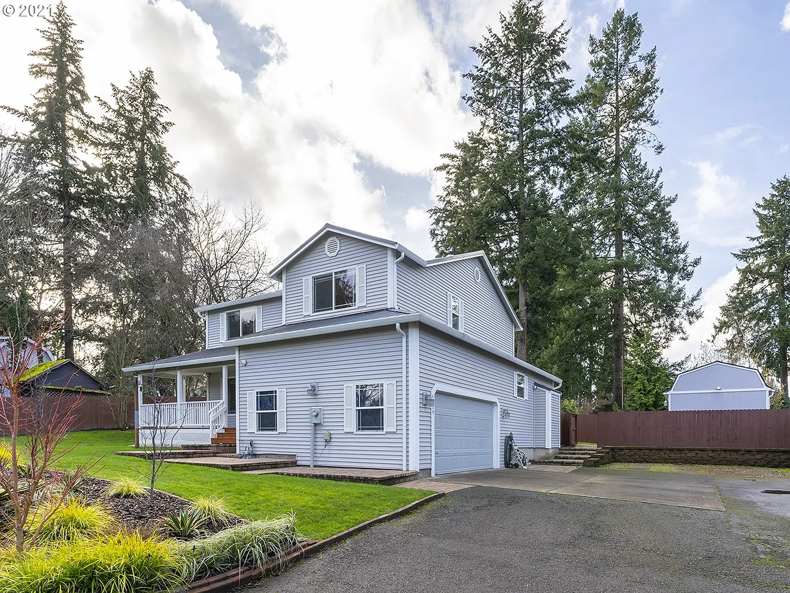 5214 SE Park St photo 1