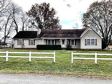 1st image of 3833 Country Park Ln