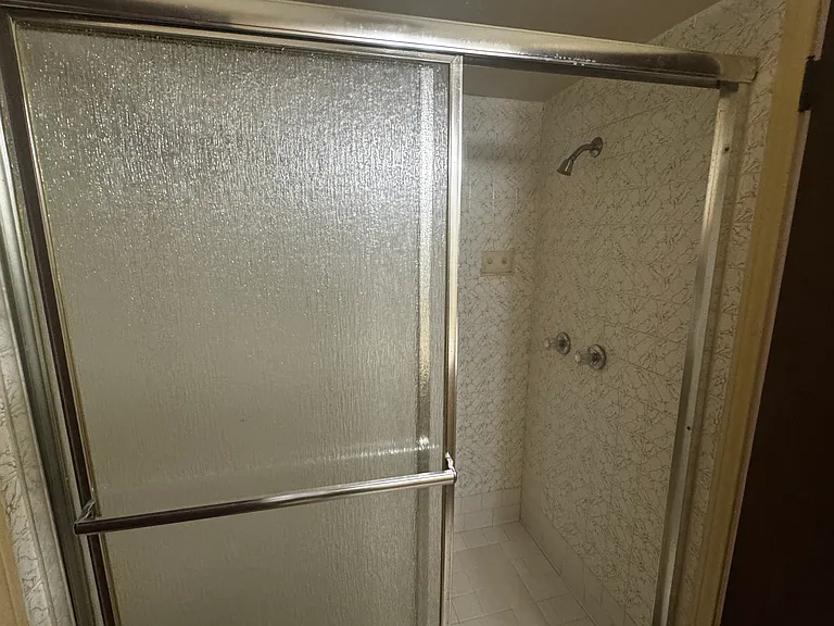428 Kathy Dr — Photo 11
