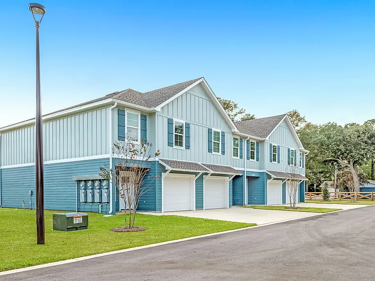 9516 Firefly Ct — Photo 14