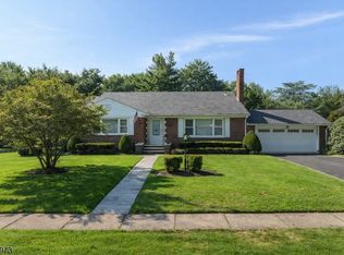 117 Yantacaw Brook Rd, Montclair, NJ 07043