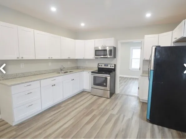 17 Whitney Ct, Fitchburg, MA 01420