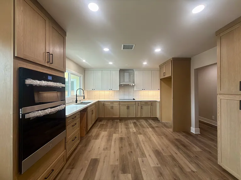 831 Monticello Dr — Photo 17