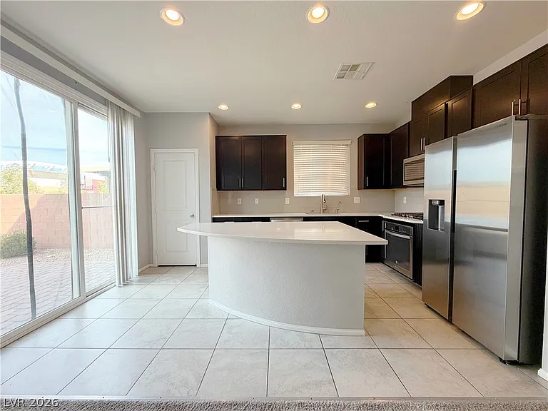 9386 Barcolobo Ave — Photo 9
