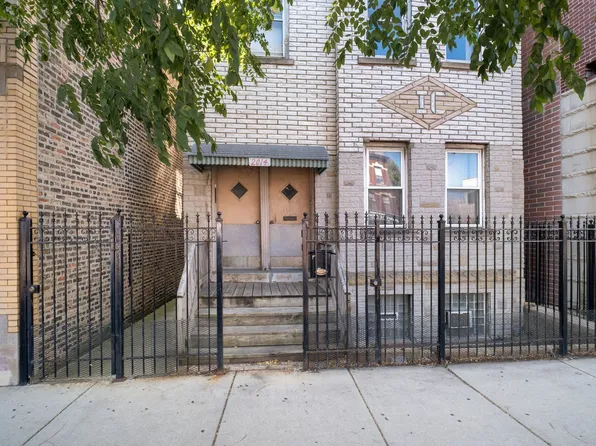 2014 N Western Ave, Chicago, IL 60647