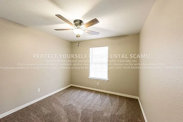 758 W Breeze Cv — Photo 12
