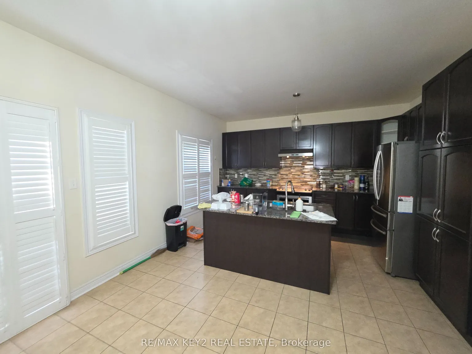 4 bed, $2,999 — Photo 2