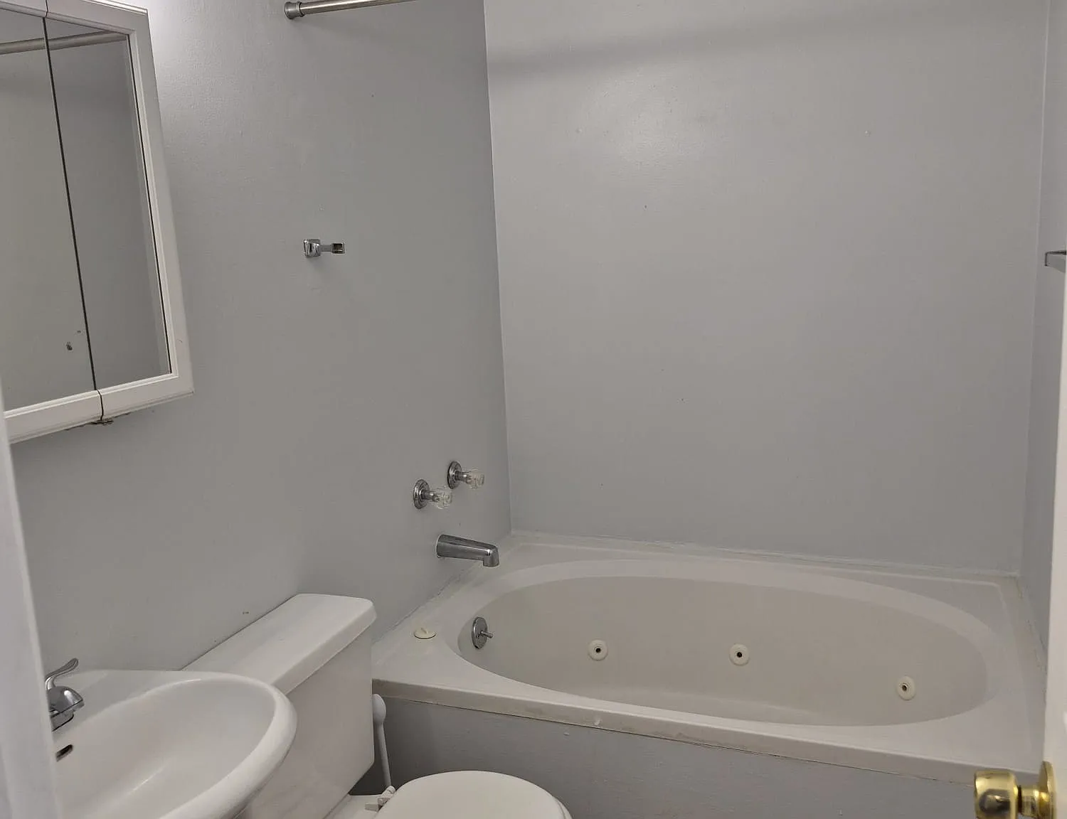 3 bed, 2.5 bath, 1132 sqft, $1,850 — Photo 4