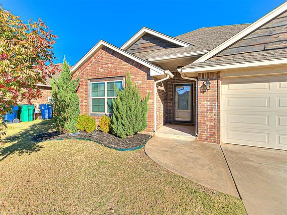 3rd image of 8709 SW 38th St