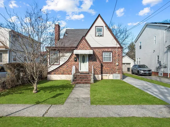 55 Ethel Street, Valley Stream, NY 11580