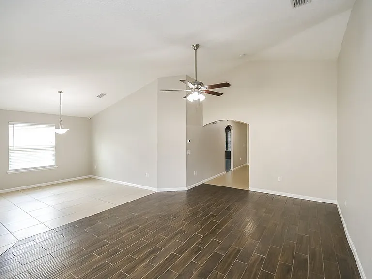 3258 Hidden Meadows Ct — Photo 3