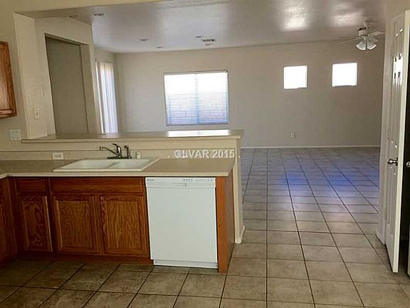 4th image of 7152 Crescentville Ave