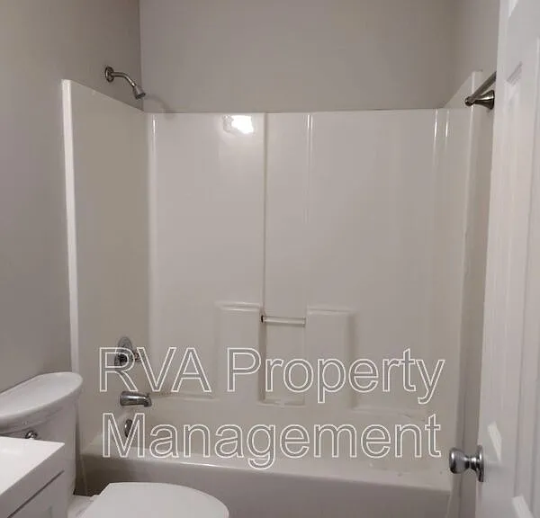 6105 Varina Point Ln — Photo 5