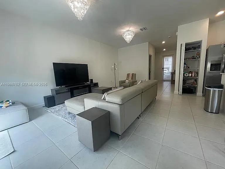 728 SE 14th Ct — Photo 30