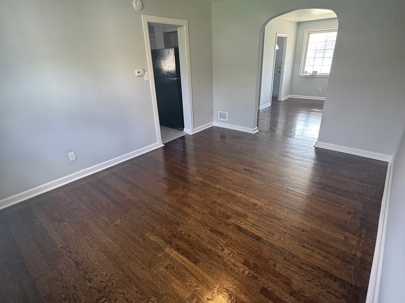 3 bed, 1200 sqft, $2,100 — Photo 1