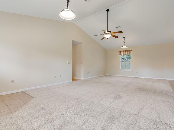 5th image of 4700 Honeysuckle Ln