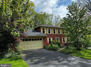 543 Longbarn Rd, State College, PA 16803