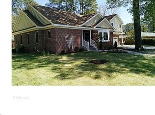 5105 Lake Cir, Portsmouth, VA 23703