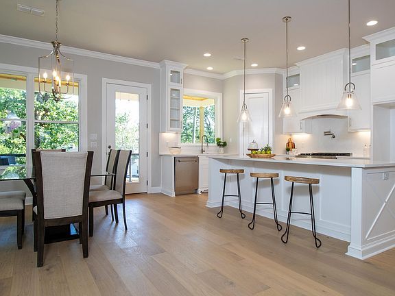 5th image of 6615 Kenwood Rd