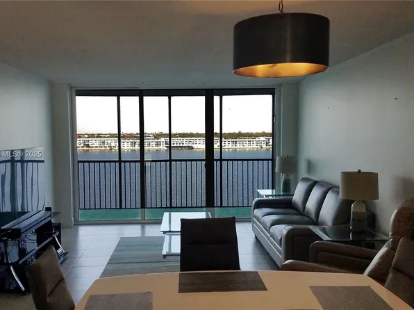 1175 NE Miami Gardens Dr APT 707, Miami, FL 33179