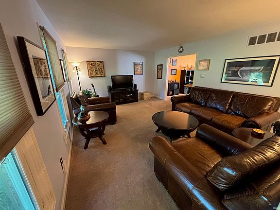5th image of 5024 Reed Rd