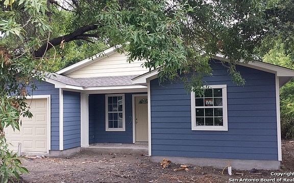 2nd image of 239 Estrella St