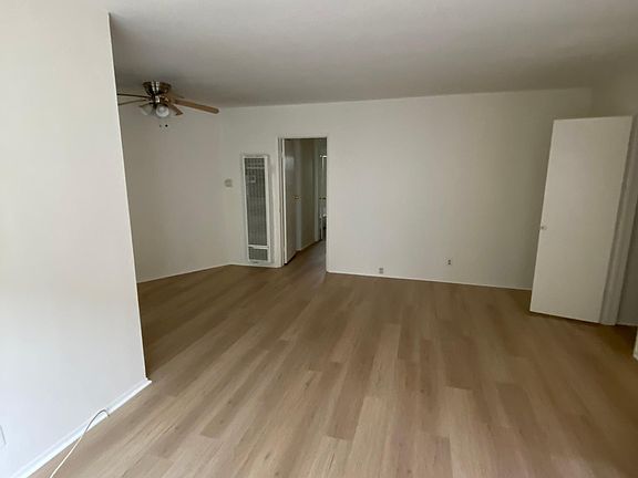 2nd image of 11743 Dorothy St #4
