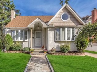 312 Lexington Ave, West Hempstead, NY 11552
