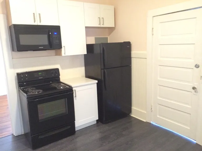 643 Lakeland Dr #3 — Photo 6
