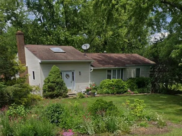 2 Deer Park Dr, Cheswick, PA 15024