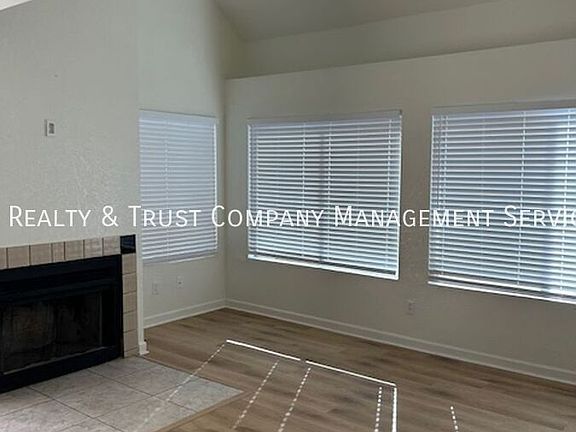 3rd image of 2601 W Broadway Blvd