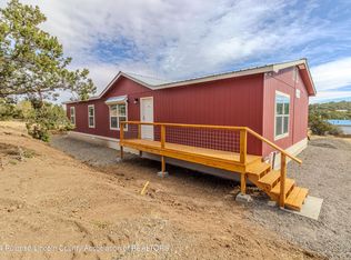 138 Mountain View Rd, Capitan, NM 88316