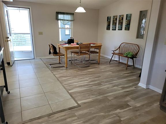 3rd image of 705 Saint Andrews Blvd