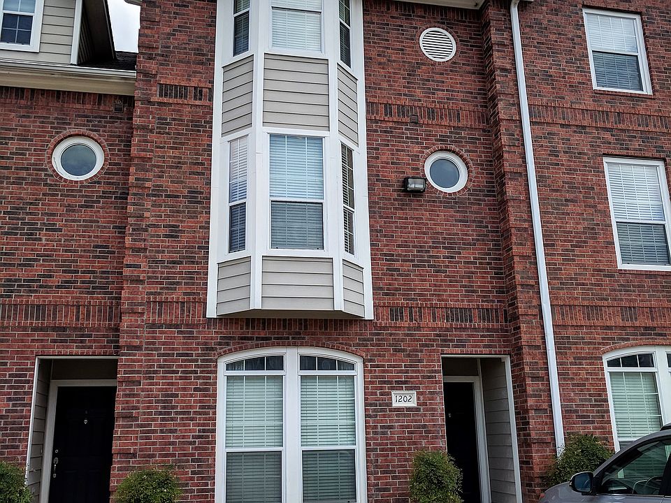 1st image of 305 Holleman Dr #1202