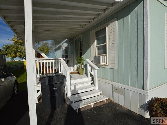 5th image of 2037 N Pinewood Dr