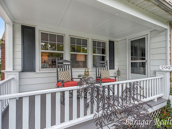 4th image of 2907 Belknap Ave NE
