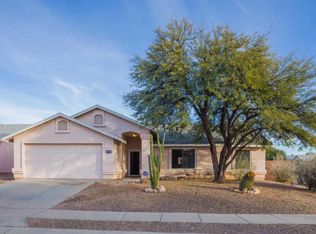 9492 E Caldwell Dr, Tucson, AZ 85747