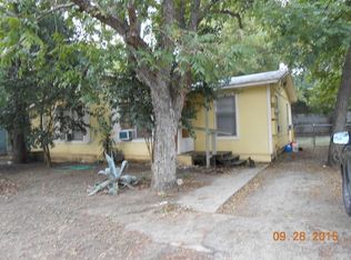 316 Plum St, Lockhart, TX 78644