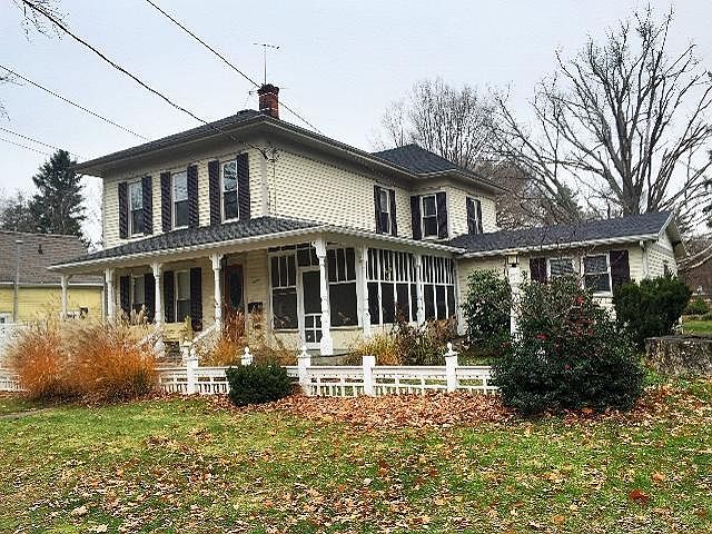 2nd image of 229 Temple St