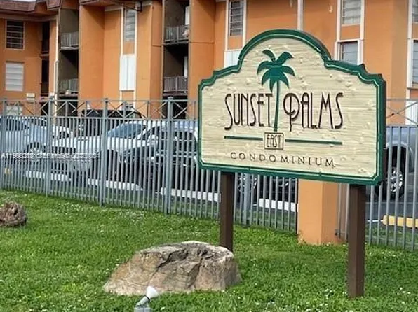 9417 SW 76th St APT X15, Miami, FL 33173