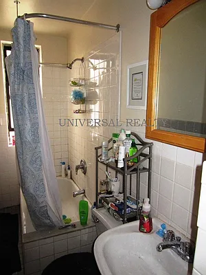 Rented by Universal Realty Group | media 31